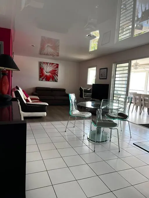 Апартаменты T3 Standing, Belle Vue Mer Ле-Труаз-Иле